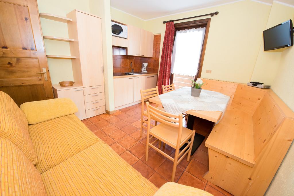 Casa Rosalba Apartman Livigno Kültér fotó